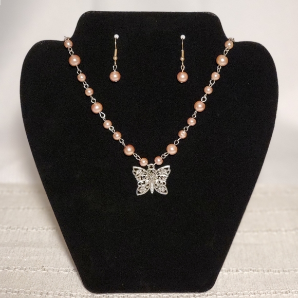 Jewelry - Pearl & Butterfly Necklace with Matching Earrings